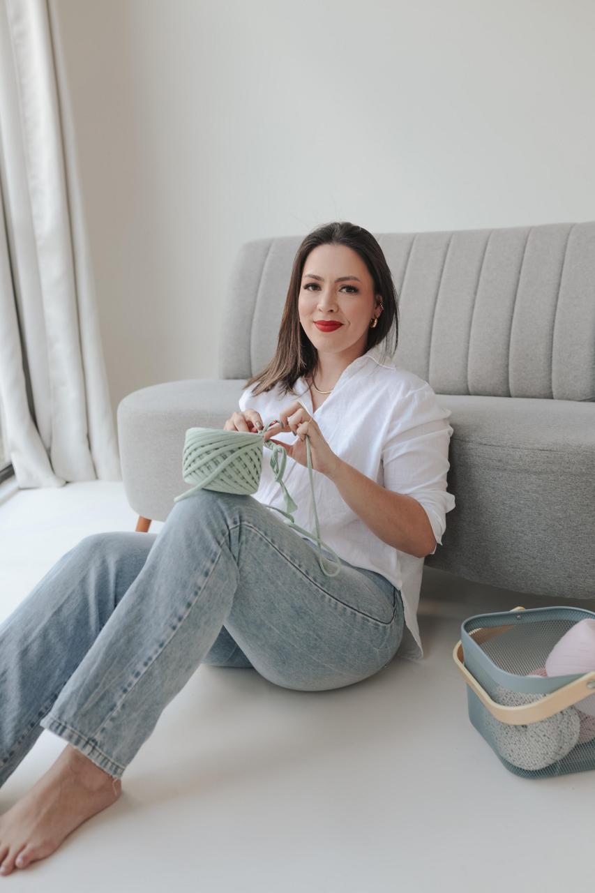 Hellen Santana, fundadora do Ateliê Artes em Malha